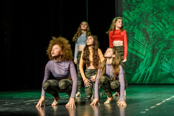 Bild zu Young Modern Dance